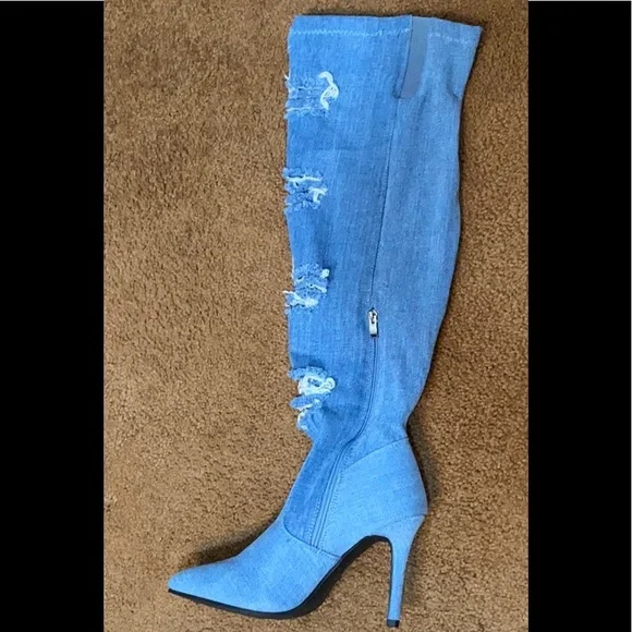 Stylish Denim Heeled Boots - Picture 7 of 7